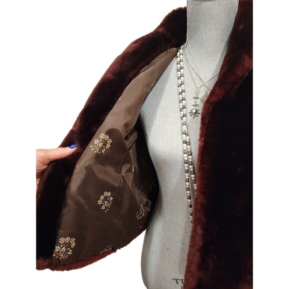 Vintage Faux Beaver Cropped Jacket Burgundy Brown Sz S Mob Wife - Picture 6 of 14